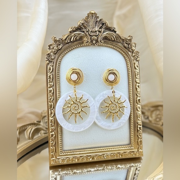 Sunburst Drop Earrings PVD Gold PlatedStainless Steel with Natural Stone… - Picture 12 of 15